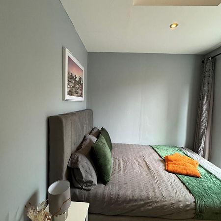 2 Bedroom Flat In Euston 2 Mins Away From Station, No Lift London Kültér fotó