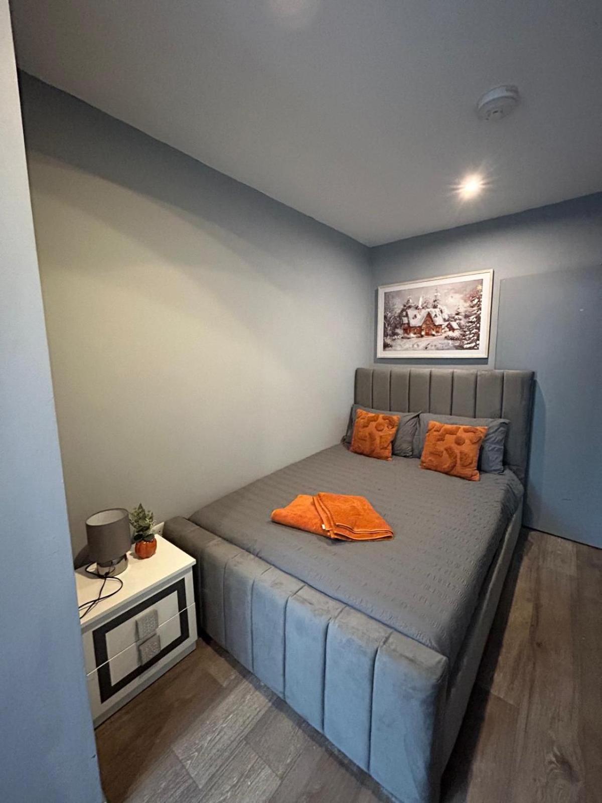 2 Bedroom Flat In Euston 2 Mins Away From Station, No Lift London Kültér fotó