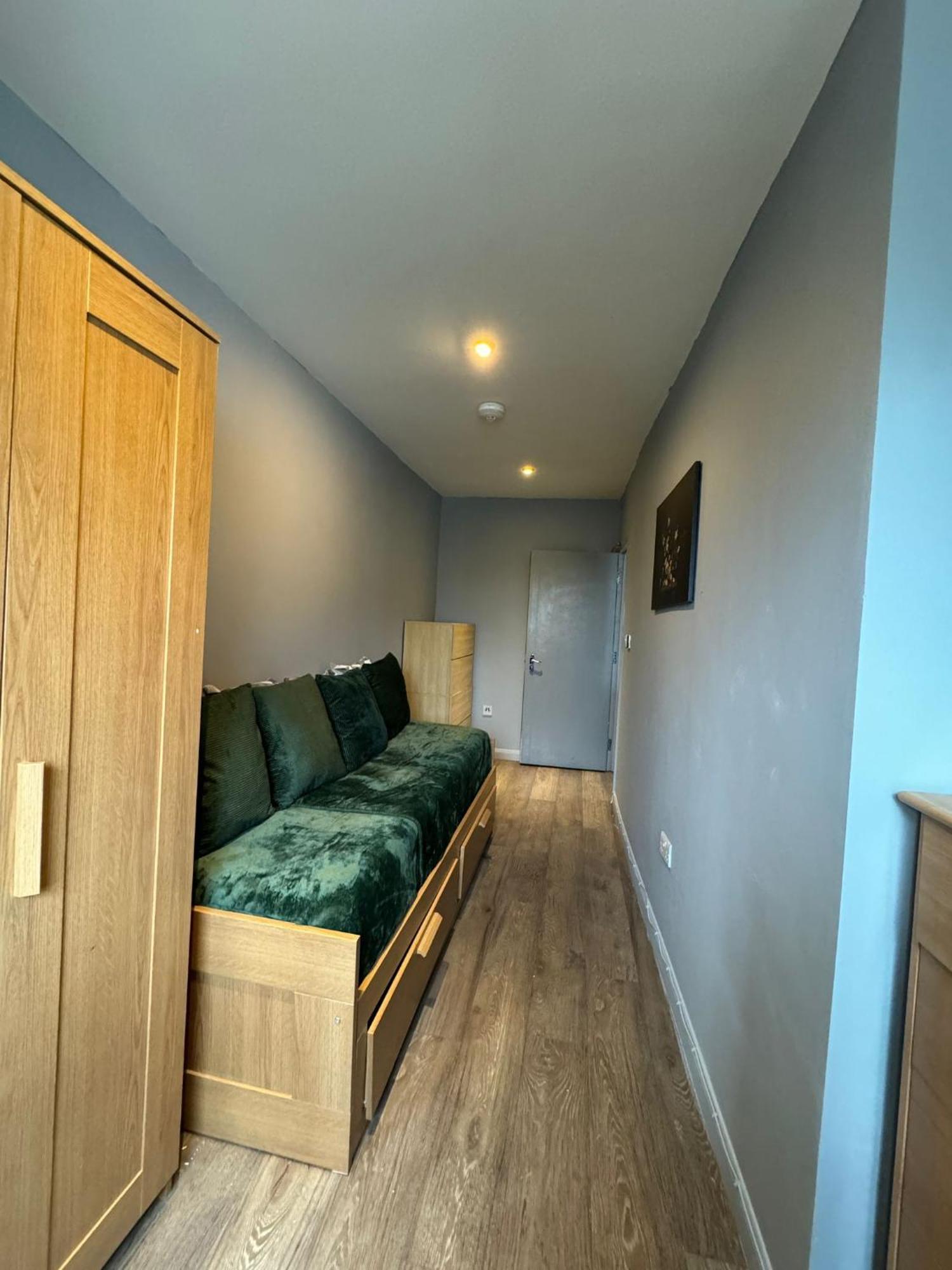 2 Bedroom Flat In Euston 2 Mins Away From Station, No Lift London Kültér fotó